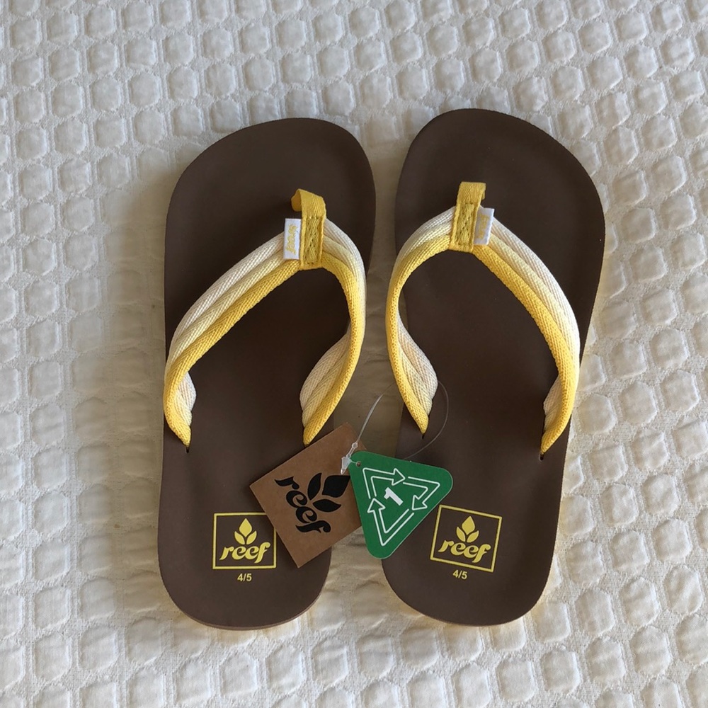 COPY - Reef Flip Flops - NWT - Ahi Beach